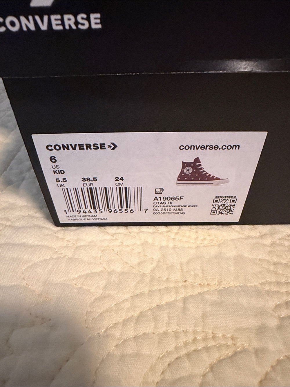 Converse Red High-Top Heart Print Sneakers - Picture 8 of 8